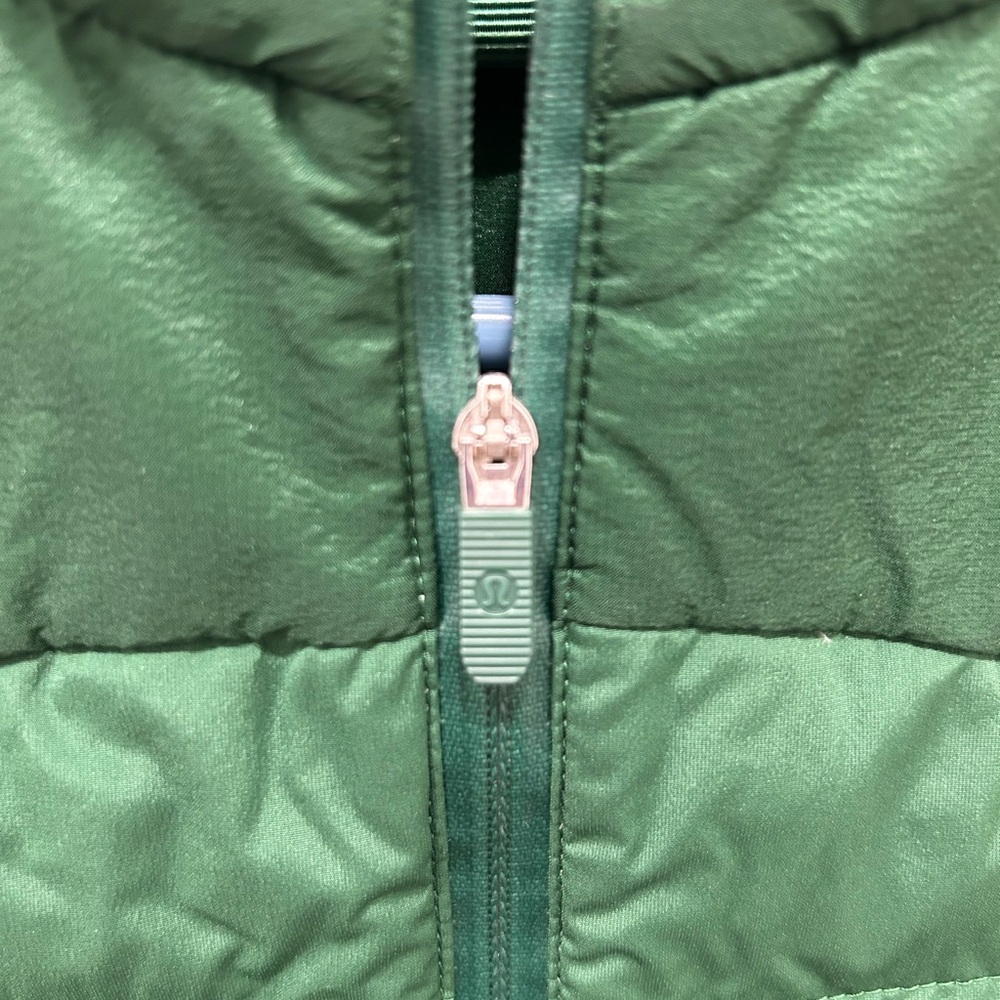 Lululemon Vest Down For It All Size 4 Everglade Green 100% Down Full Zip - Picture 3 of 10